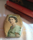 Vtg 1953 Commemorative Biscuit Tin Celebrating Coronation Of Queen Elizabeth Ll