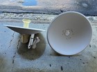 Ubiquiti Powerbeam M5 Pbe-m5-300 5ghz 22dbi 802 11a b g n Outdoor Cpe Row