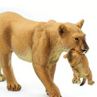 Lioness W Cub Lion Miniature Animal Safari Collectible Figure 6  L 2 75  H