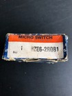  new  Honeywell Bze6-2rq81 Roller Micro Switch