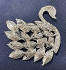 Nwot Swan Bird Brooch Lapel Pin Clear Rhinestone Glass Silver Toned