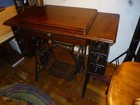 Vtg Cast Iron Metal Singer Sewing Machine Iron Base Wood Drawers Table 