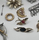 Vintage Brooch Lot 14 Count Some Signed All Wearable - Some Flaws Review Photos