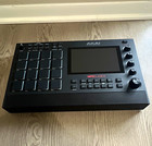 Akai Professional Mpc Live Ii Digital Tabletop Sampler Sequencer 16-pad Black