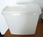 Vtg Tupperware Cereal Keeper 2 Qt  469-2 With Flip Lid Storage  White