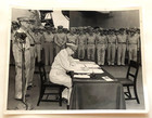 Wwii General Macarthur Signs Japanese Surrender Photo Type 1 