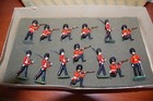 Britains - Vintage Lead Soldiers - British Grenadier Guards Lot Of 14  Vizer Up