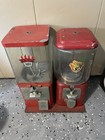 Vintage Acorn And King Koin 5 And 10 Cent Gumball Machine Red Base No Key