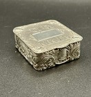 Vintage Homan Mfg  Co  Silver-plated Stamp snuff Box