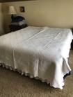 King  Matelasse Coverlet Bedspread Scalloped  120x96 White Cotton