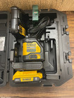 Dewalt Dcle34021 20v Green Cross Line Laser Level Kit W  Batt   Charger Open Box