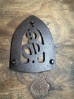 Vintage Enterprise Mfg  Co  Cast Iron Sad Iron Trivet  Made In Philadelphia  Pa
