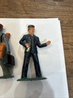 Vintage 1940s   50s Barclay   Manoil Railroad Figures   Signs     Lead zinc Alloy