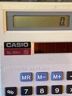 Vintage Casio Sl-300h Solar Powered Pocket Calculator In Case Pocket-nostalgic