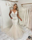 Mermaid Wedding Dresses Spaghetti Straps Sexy V Neck Lace Beach Bridal Gown