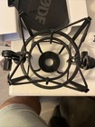 Rode Nt1 Signature Series Studio Condenser Microphone  purple 