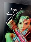 Gal Gadot Wonder Woman Signed 8x10 Photo W Celebrity Authentics Coa   Photo