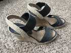 Beautiful Heels By Kenneth Cole  reaction  Size 8  Elastic Straps For Comfort