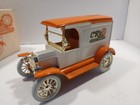 Ertl 1917 Model T Delivery Bank - Cr s Friendly Markets - 1 25 Scale Diecast
