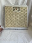 Vtg  Counselor Bathroom Floor Scale Rattan Woven Pattern No Battery Needed works