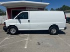 Summit White Chevrolet Express Vortec 4 8l V8 285hp 295ft  Lbs 