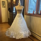Vintage Petticoat Crinoline Half Slip Tulle Ruffle Full Circle Flare  W 24-26