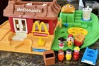 Vintage 1989 Fisher Price Little People Mcdonald   s   2552 Complete