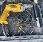 Dewalt 10 Amp 1 2 In  Vsr Pistol Grip Hammer Drill Kit Dwd520k New