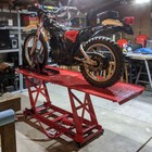 Titan Ramps Hydraulic Motorcycle Lift  1000 Lb Capacity Lift Hoist Jack Stand