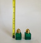 Vintage Mini Green Glass Salt   Pepper Shakers R o c  Made In Taiwan 2  Tall