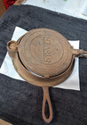 Vintage Stover No 8 Cast Iron Waffle Iron With Base