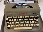 Vintage Royal Quiet De Luxe Portable Typewriter Beige 1950s With Case  pls Read 