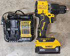 New Dewalt 20v Atomic Brushless 1 2  Hammer Drill W  5ah Battery Model  Dcd799