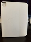 Apple Magic Keyboard Dock W  Built-in Touchpad  Magnetic  White A2261