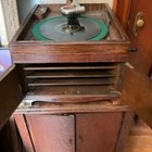 Antique Victor Victrola Vv-ix With Stand And Records