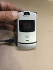 Motorola Razr V3m Silver Flip Phone Verizon With Charger Powers On Vintage Retro