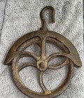 Antique Cast Iron Well Pulley    8  With Fender   Swivel Top Vintage 