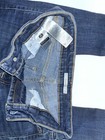 Levi s Slim Woman  Medium Wash Blue Denim Jeans 5-pocket Logo Accents