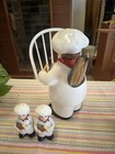 Ceramic Chef Figurine Novelty Salt   Pepper Shaker Set  2pc  White Red Black