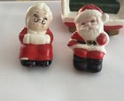 Vintage Enesco Christmas Santa   Mrs Claus On Couch Salt   Pepper Shakers 3 Pc