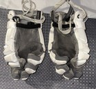 Epoch Integra Pro Goalie Lacrosse Gloves     Small 10        Thumb Protection     Used