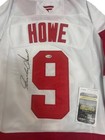 Gordie Howe Signed Wings Jersey  9 Jsa Certified Nhl Legend