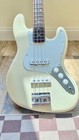 Squier Classic Vibe  60s Jazz Bass 2009 - 2014 - Olympic White