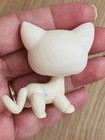 Littlest Pet Shop Lps Shorthair Cat  64 White Body Blue Eyes Pre-owned Authentic