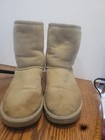 Ugg Classic Short Ii Boots Women   s Size 8 Sand Tan Beige Suede 1016223