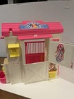 Barbie 1995 Vintage Feeding Fun Stable Playset With Accessories
