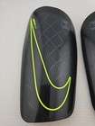 Nike Mercurial Lite Soccer Shin Guards Size Medium M 5 3 -5 7  