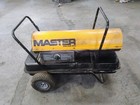 Master 200 000 Btu Kerosene Forced Air Heater     Portable Jobsite Heater