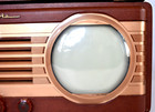 Vintage Motorola Portable Television 8in Blonde Suitcase Tv Model 7vt5a