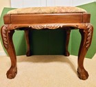 Vtg Carved Mahogany Chippendale Ball   Claw Feet  Upholstered Vanity Bench Vg